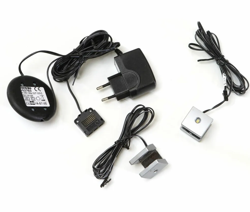 Éclairage LED IZLED282P02-WK01