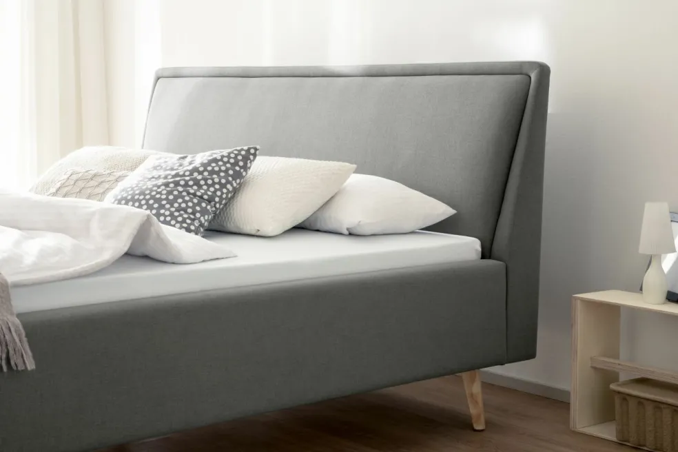 Lit rembourré FRIEDA