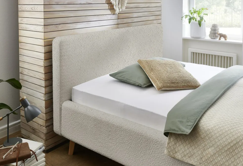 Lit rembourré MATTIS