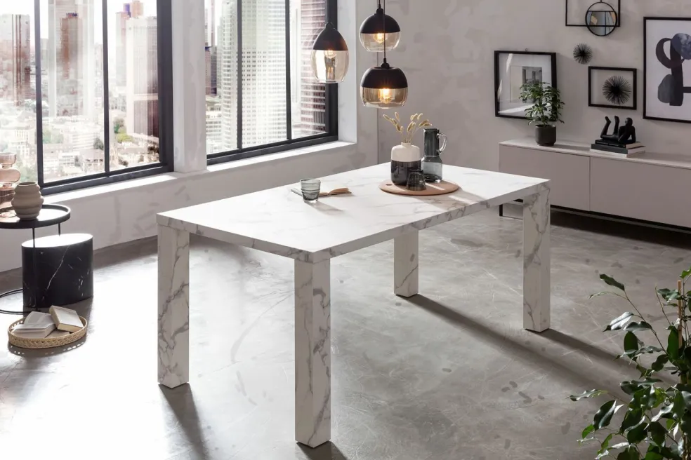 Table de repas CIPUTAT