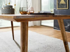 Table de repas PHU LOMLO